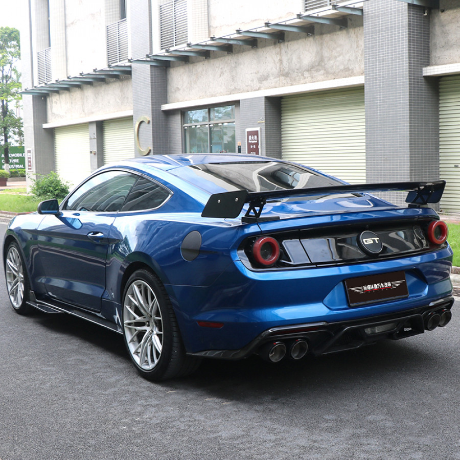 Задний спойлер на Ford Mustang GT500, 2015-2023