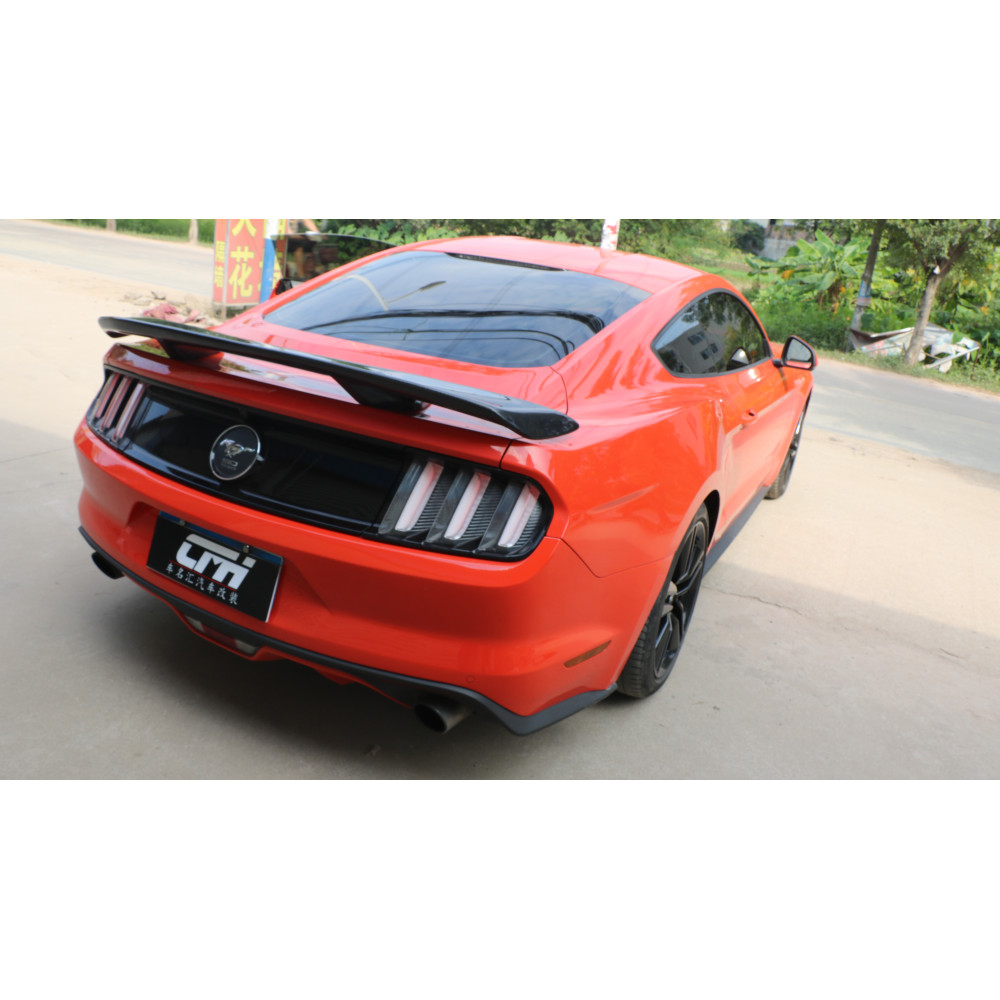 Задний спойлер на Ford Mustang, 2015-2023