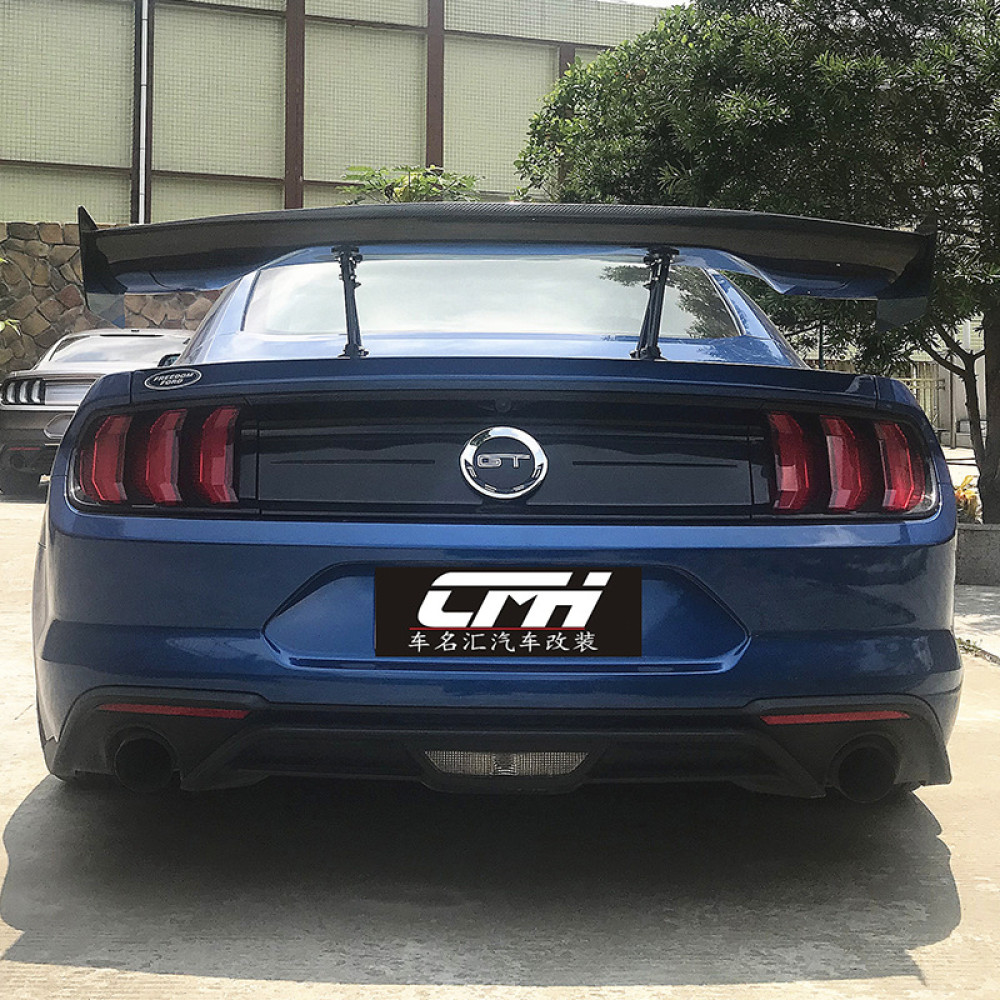 Задний спойлер на Ford Mustang GT, 2015-2023
