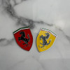 Шильдик Ferrari металлический Желтый Шильдик Ferrari металлический Желтый